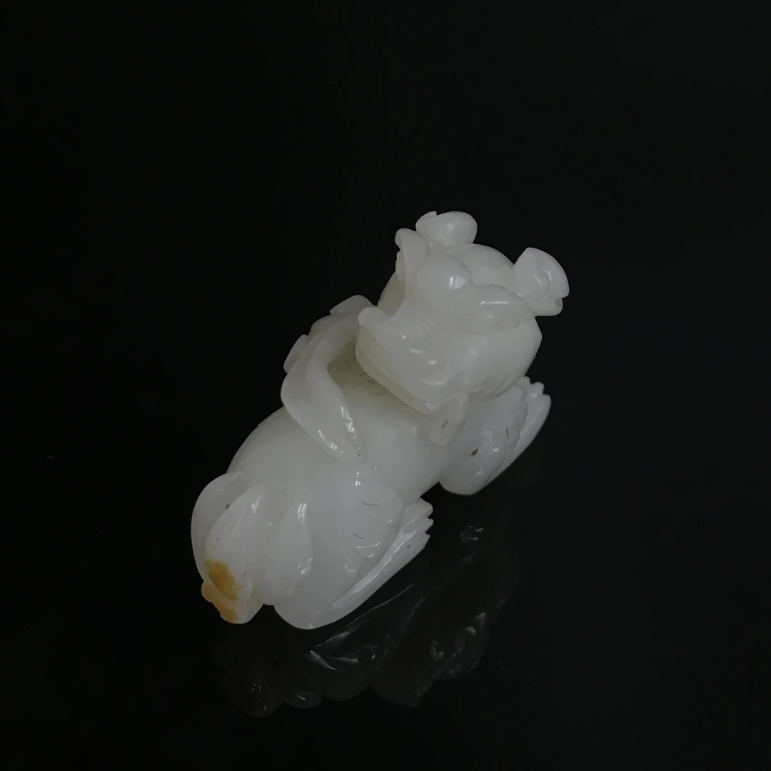 清中期和田玉瑞兽衔灵芝/525190/收藏/传承/【友谊文物商店】