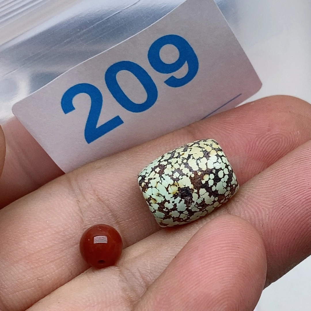 抽***I未镶嵌南红玛瑙珠宝奇石