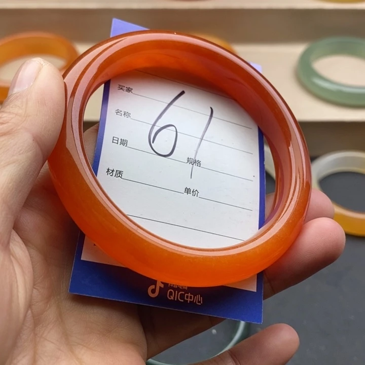 石英质玉未镶嵌手镯