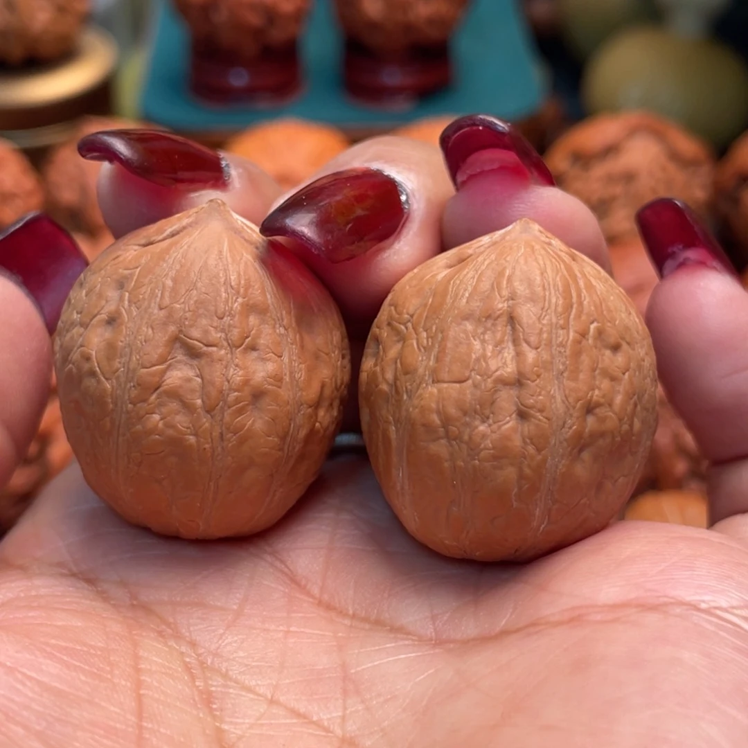 把件文玩核桃铁石