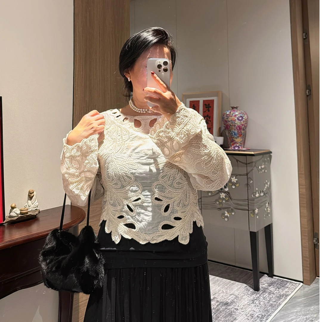 Fen姐|【暖茶日暮】时尚设计感小众镂空钩花显瘦长袖百搭上衣7778