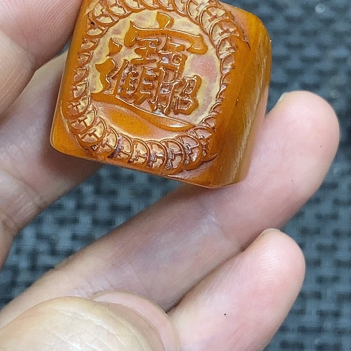 吊坠滴血莲花菩提