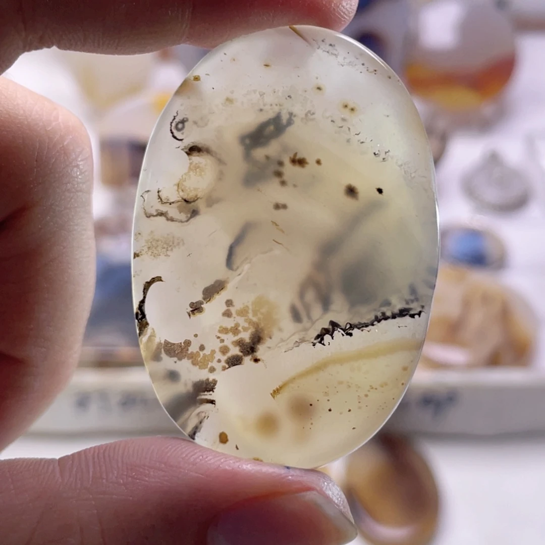 玛瑙/玉髓未镶嵌珠宝奇石