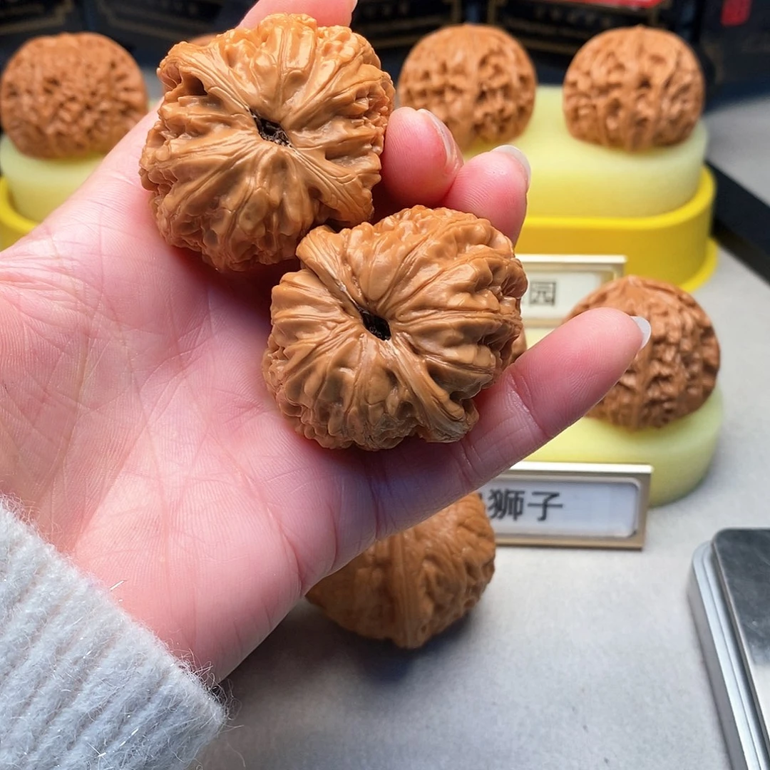 *****吊坠文玩核桃45尺元宝236号