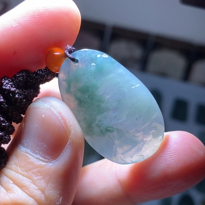 翡翠颈饰未镶嵌好