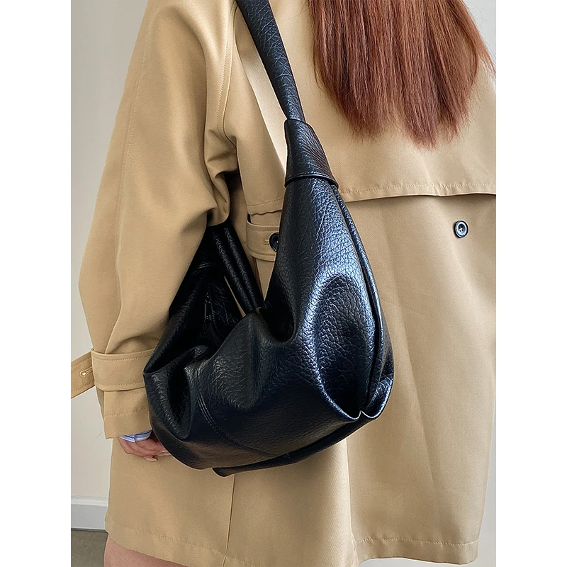 183【褶皱饺子包黑】新款女包百搭软皮褶皱饺子单肩斜挎包