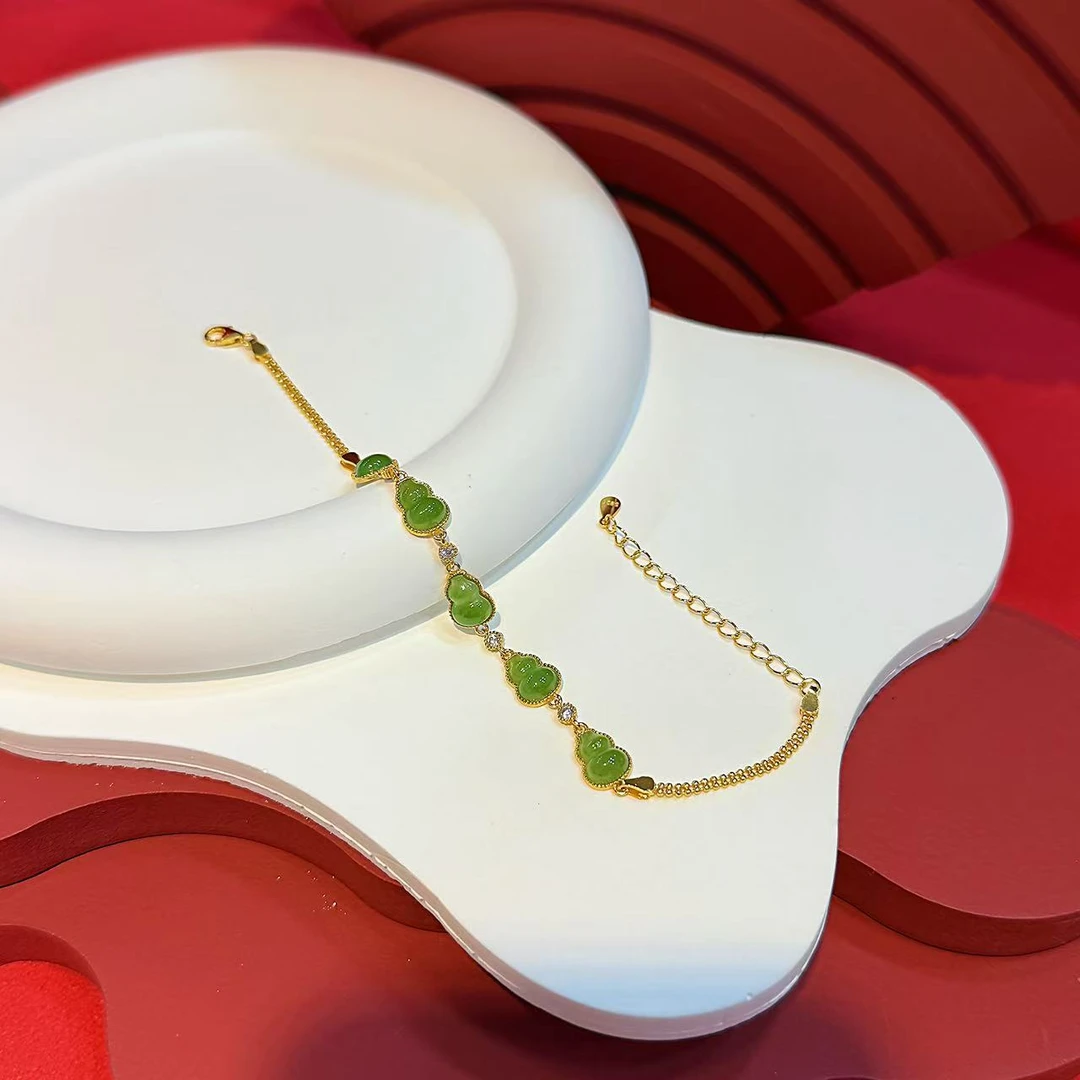 S925银镶嵌6*8mm碧玉葫芦手链HNZ12419