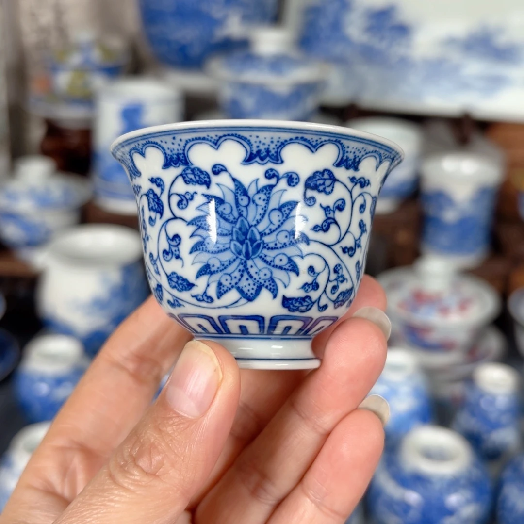 青花瓷器手绘作品陶瓷杯