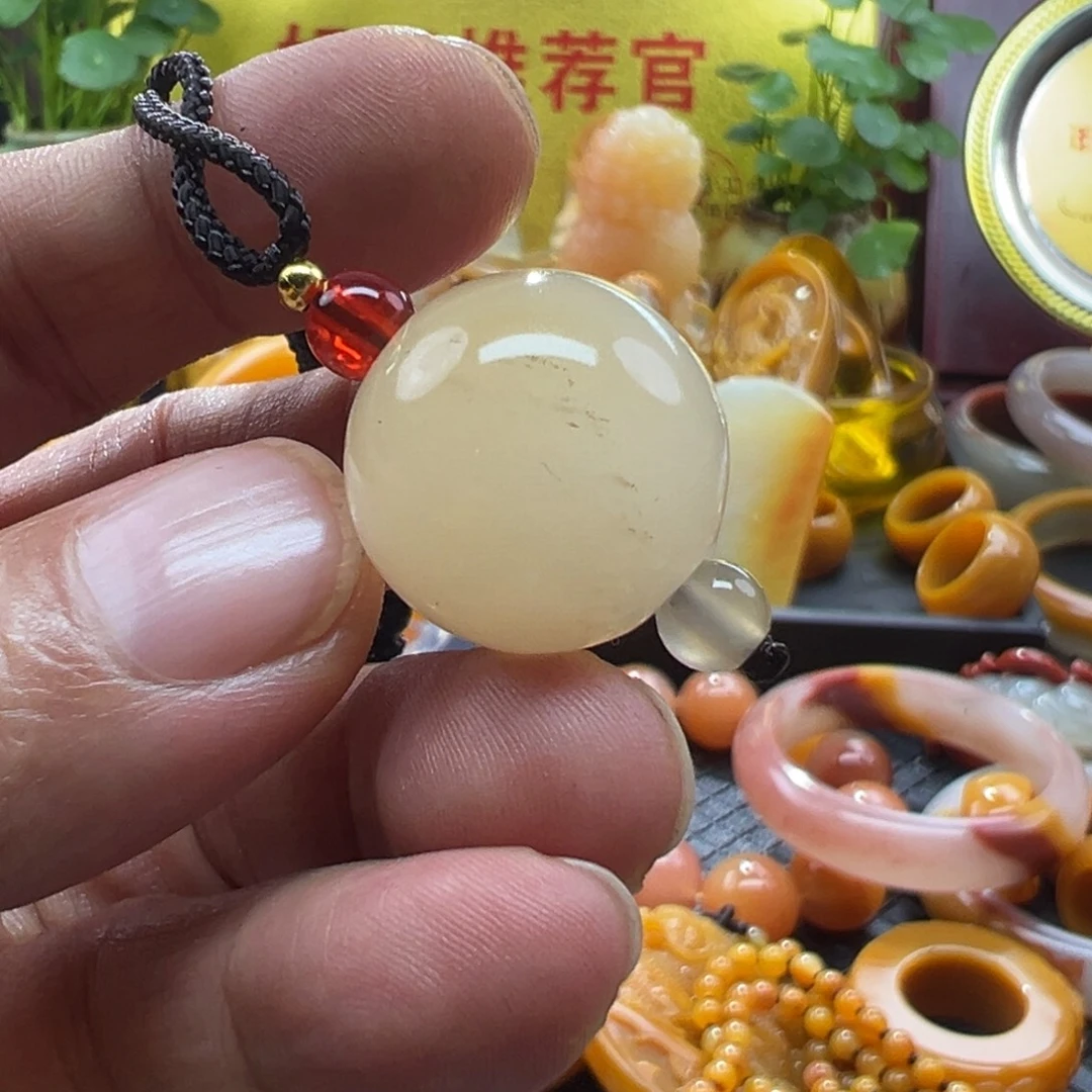 石英质玉未镶嵌颈饰