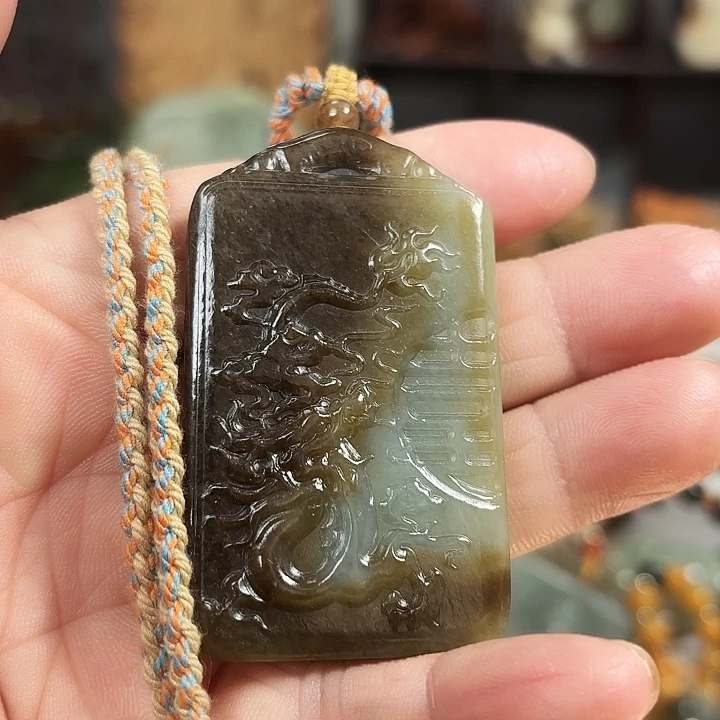 和田玉（青玉）颈饰未镶嵌