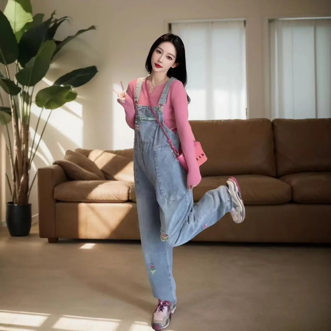 孕妇装新款时尚两件套洋气针织上衣显瘦遮肚时髦牛仔背带裤套装