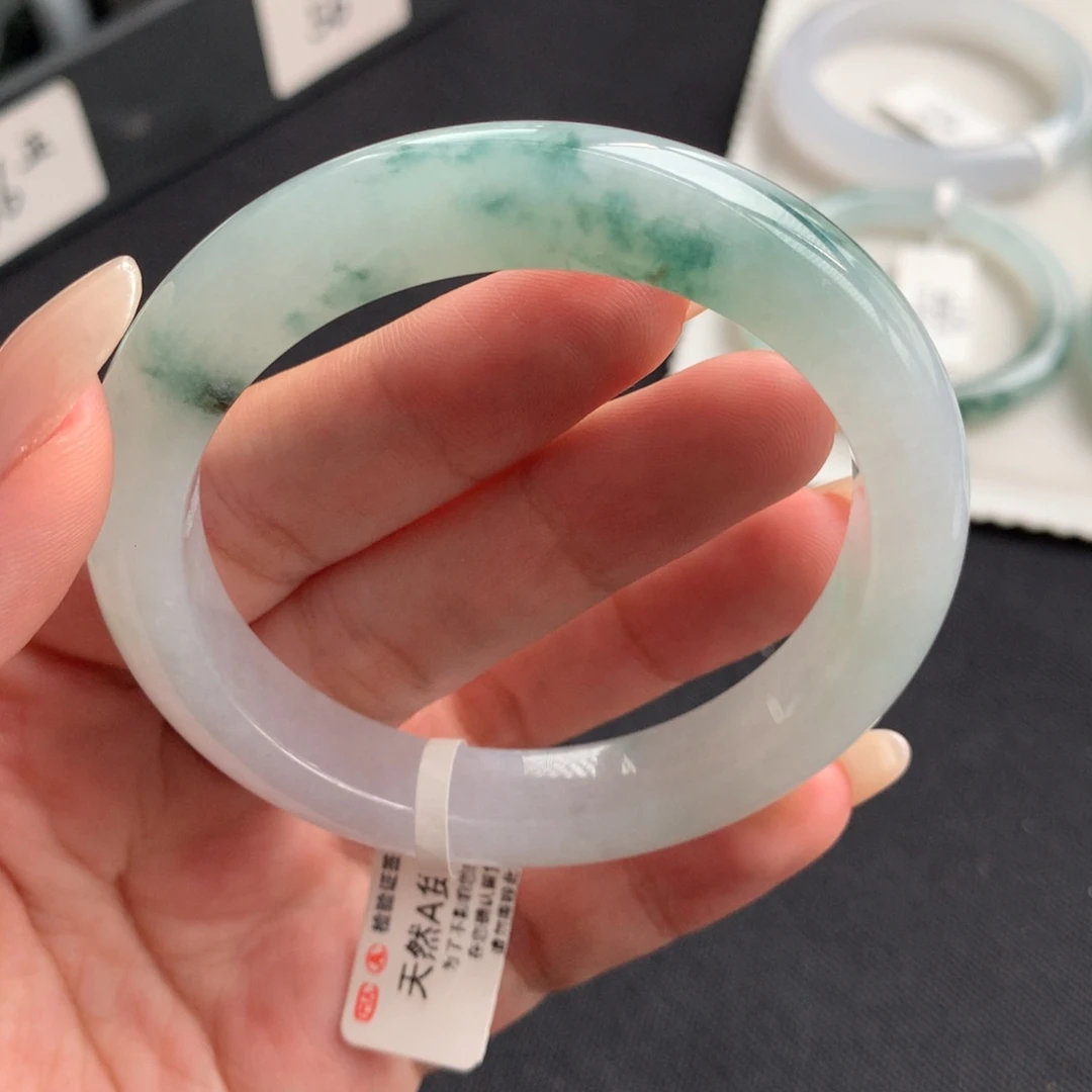 翡翠未镶嵌手镯55正圈飘花   强推