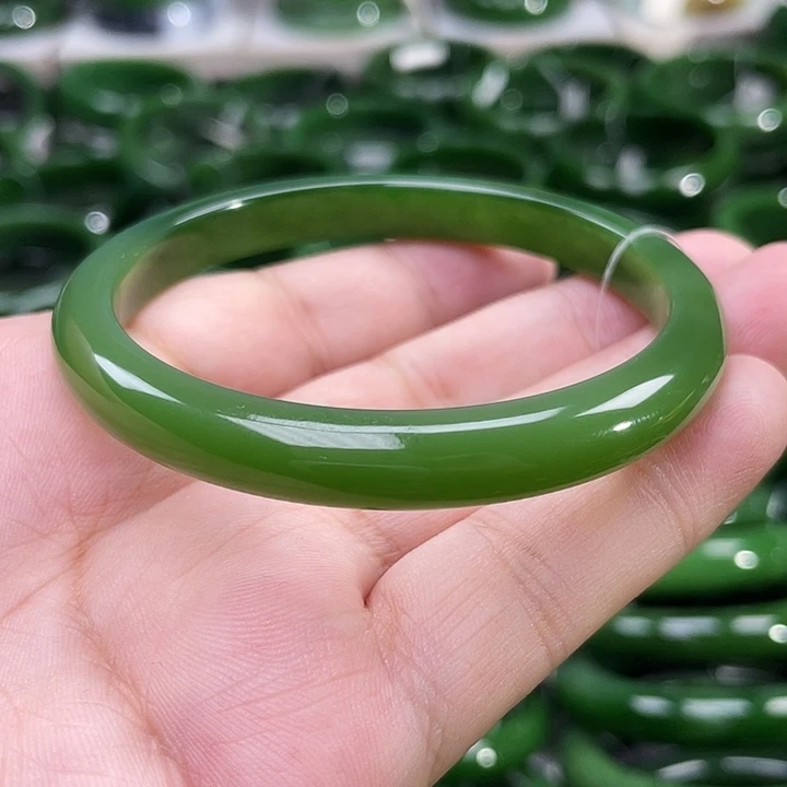 未镶嵌手镯和田玉（碧玉）