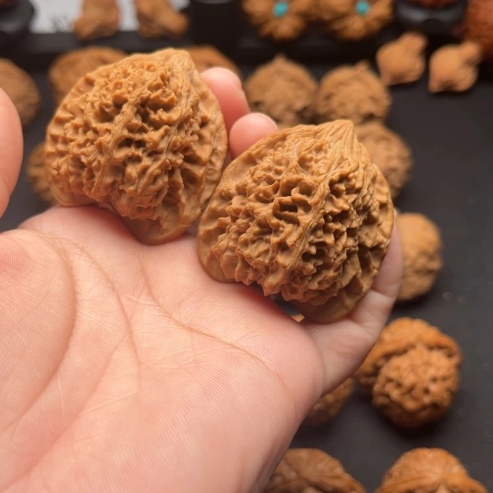文玩核桃吊坠满天星