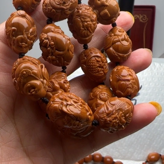 吊坠橄榄核橄榄雕刻工艺品