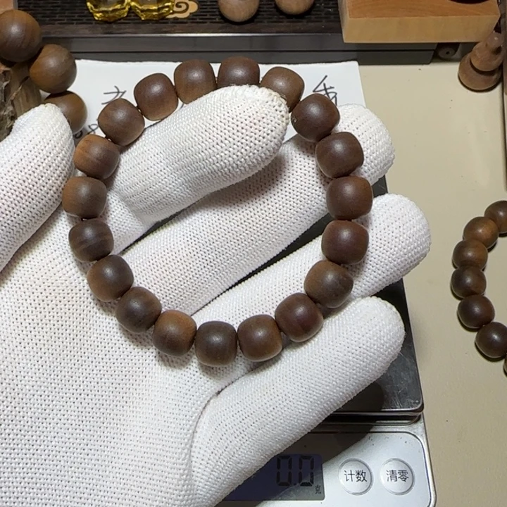 老山檀香10×11黑肉横纹奶香凉甜土埋炭化料