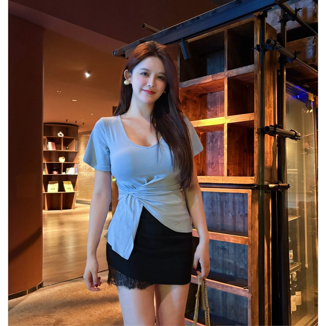 海盐苏打 百搭上衣绑带掐腰线显瘦短款不规则设计感短袖T恤女G089