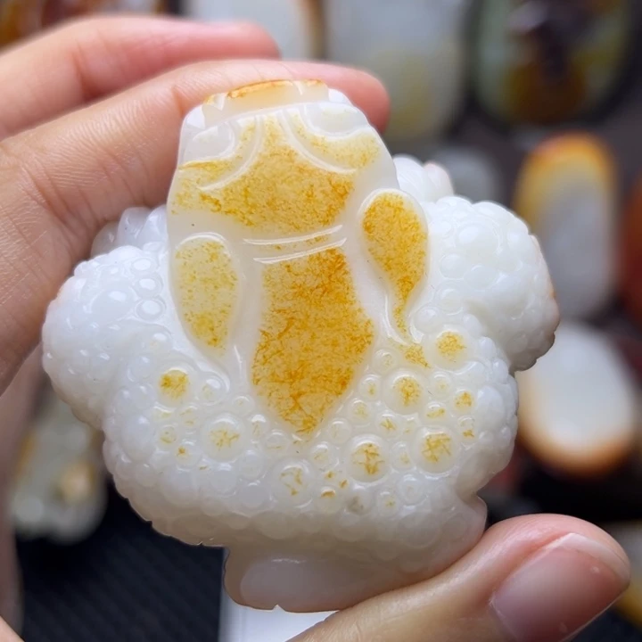 和田玉未镶嵌颈饰