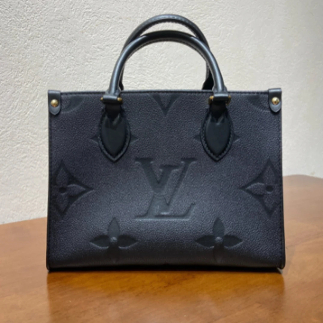 99新 LouisVuitton/路易威登 黑色Onthego托特包 小号女士经典