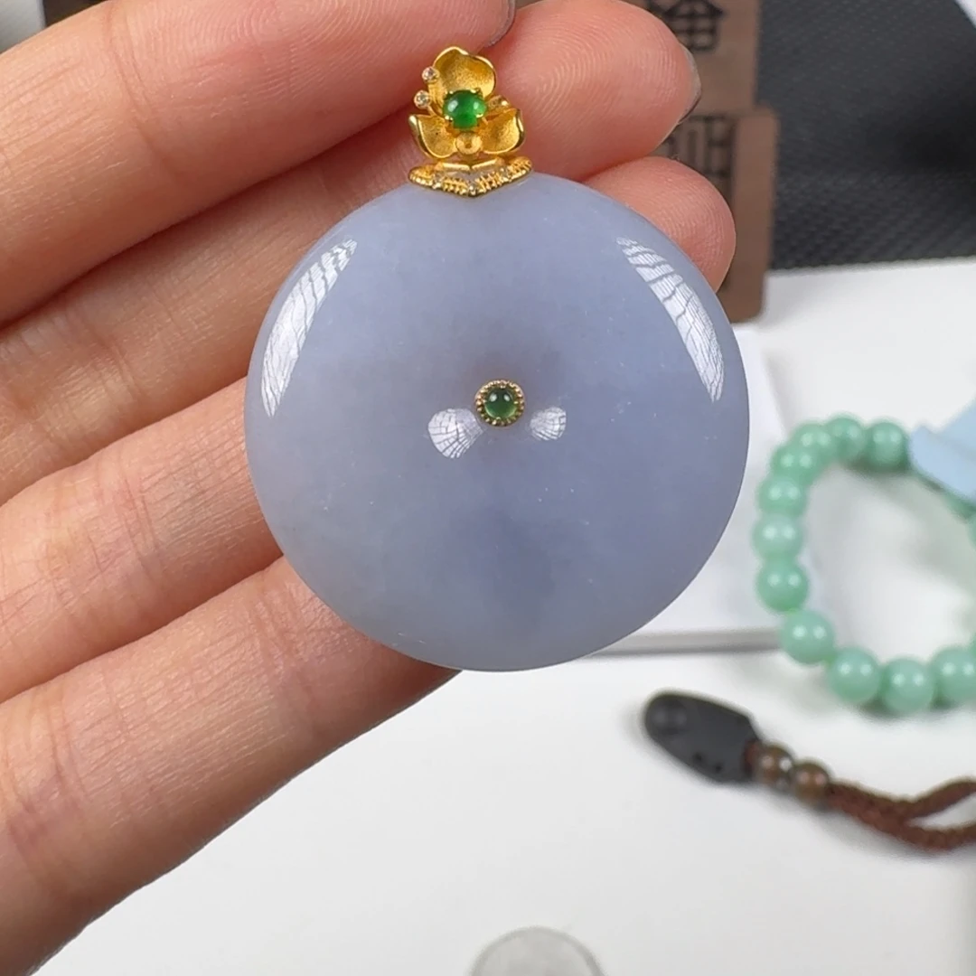 翡翠18K金镶嵌颈饰