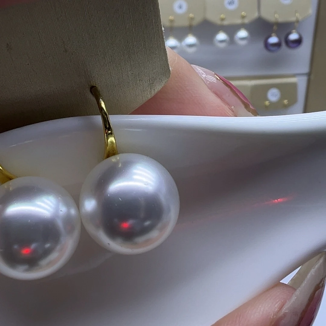 淡水珍珠18K金镶嵌耳饰