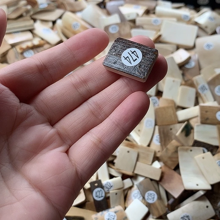 泥塑不打孔联系客服