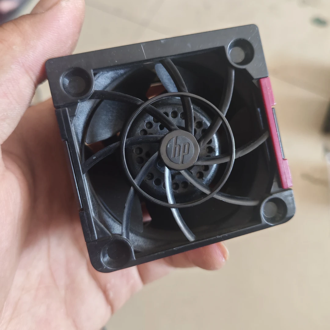 12V品牌暴力风扇