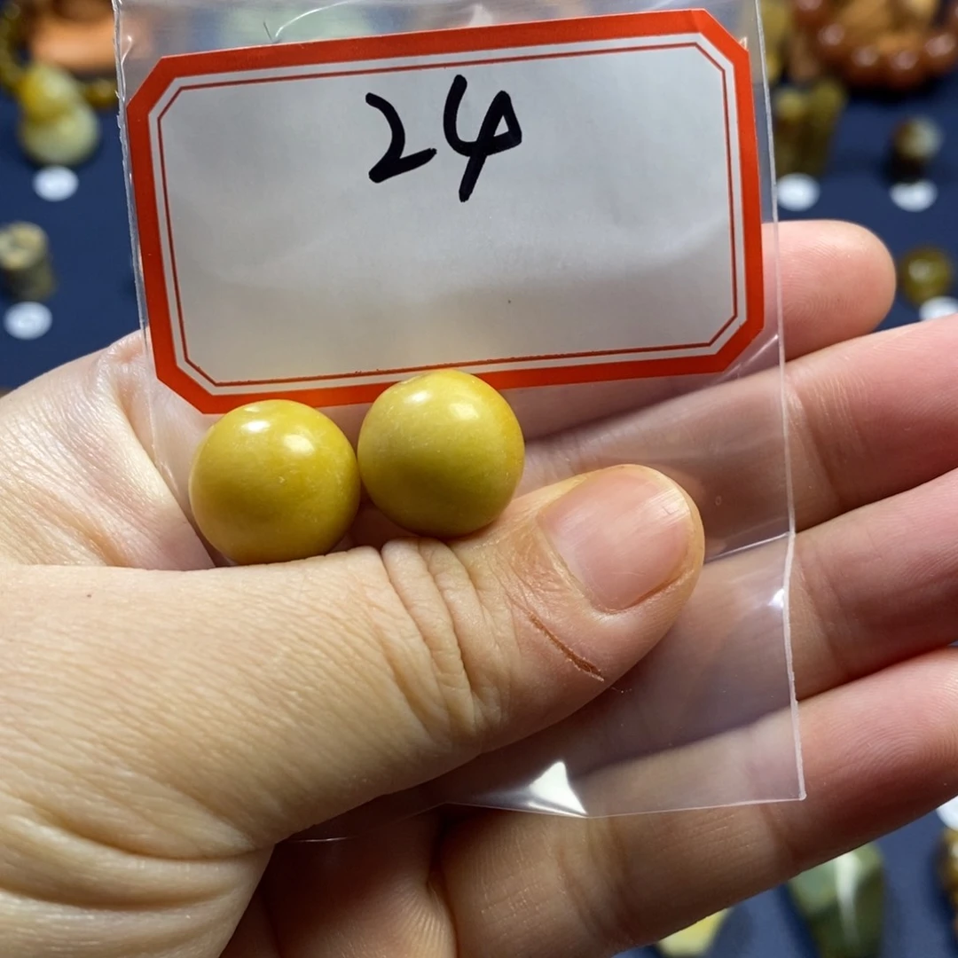 【闪购商品】蛇纹石玉配珠未镶嵌轻**淡