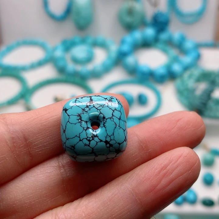 绿松石未镶嵌藏扣