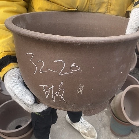 紫砂中国宜兴紫砂花盆，