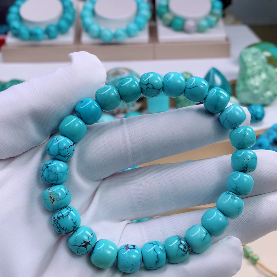 未镶嵌绿松石颈饰