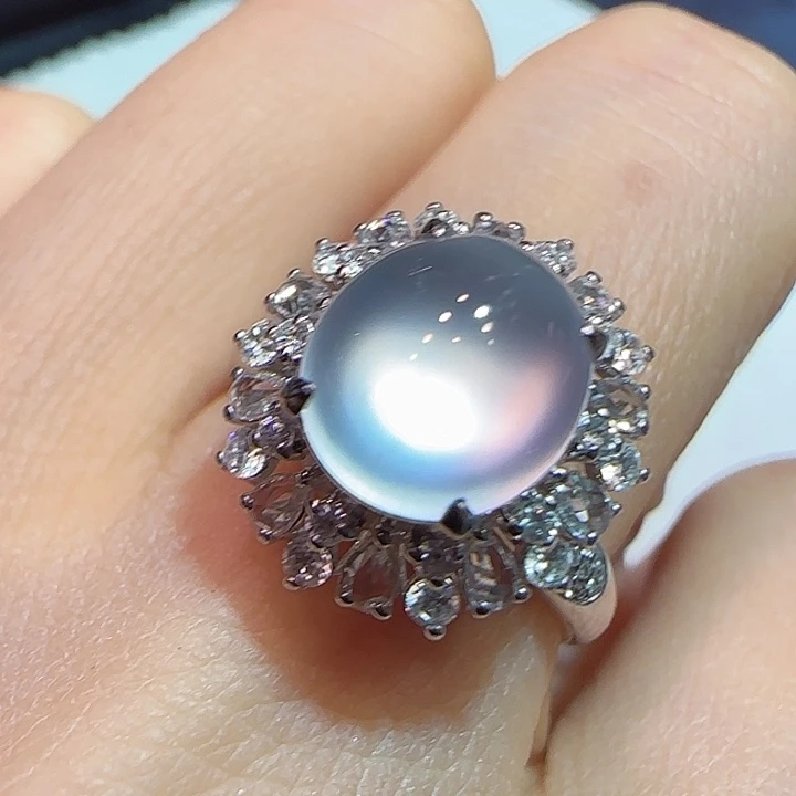 翡翠戒指18K金镶嵌戒指