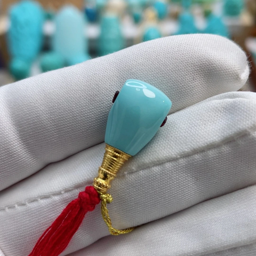 绿松石珠宝奇石18K金镶嵌