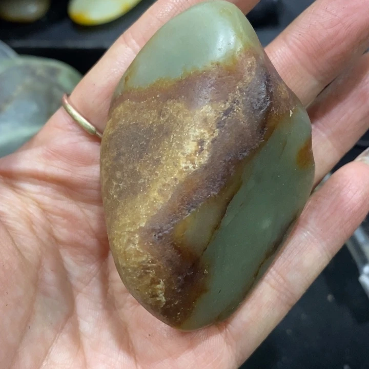 未镶嵌和田玉（子料）把件