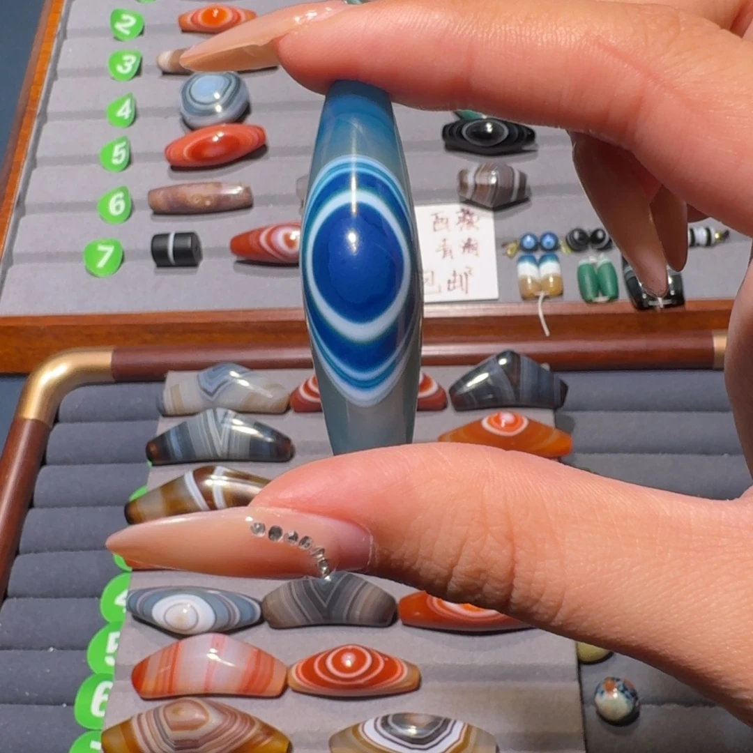 仁***珠玛瑙/玉髓未镶嵌珠宝半成品