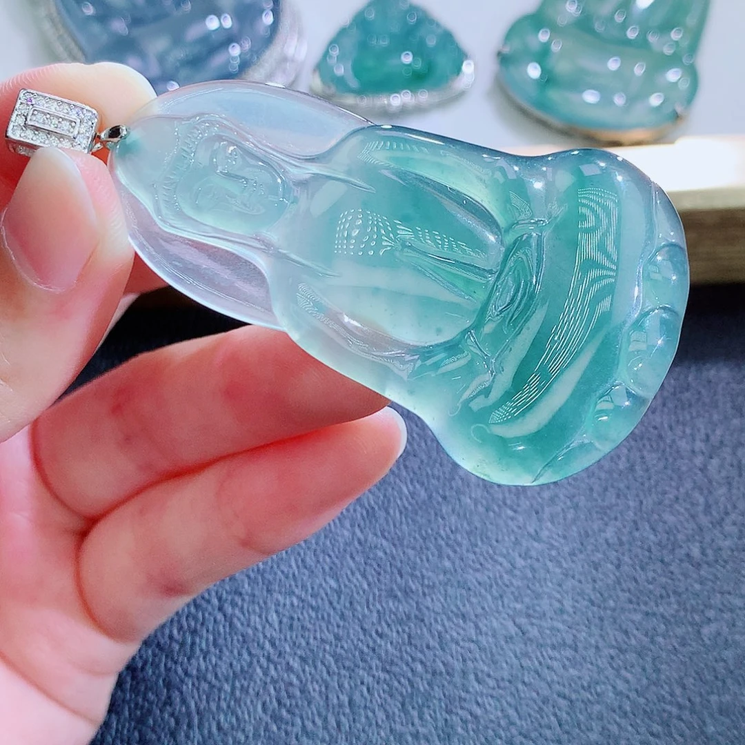 翡翠未镶嵌颈饰翡翠