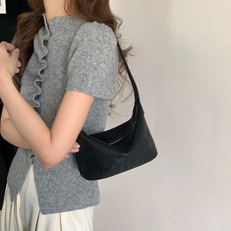 轻复古植鞣牛皮斜挎饺子包女2025新款百搭小众真皮hobo单肩腋下包