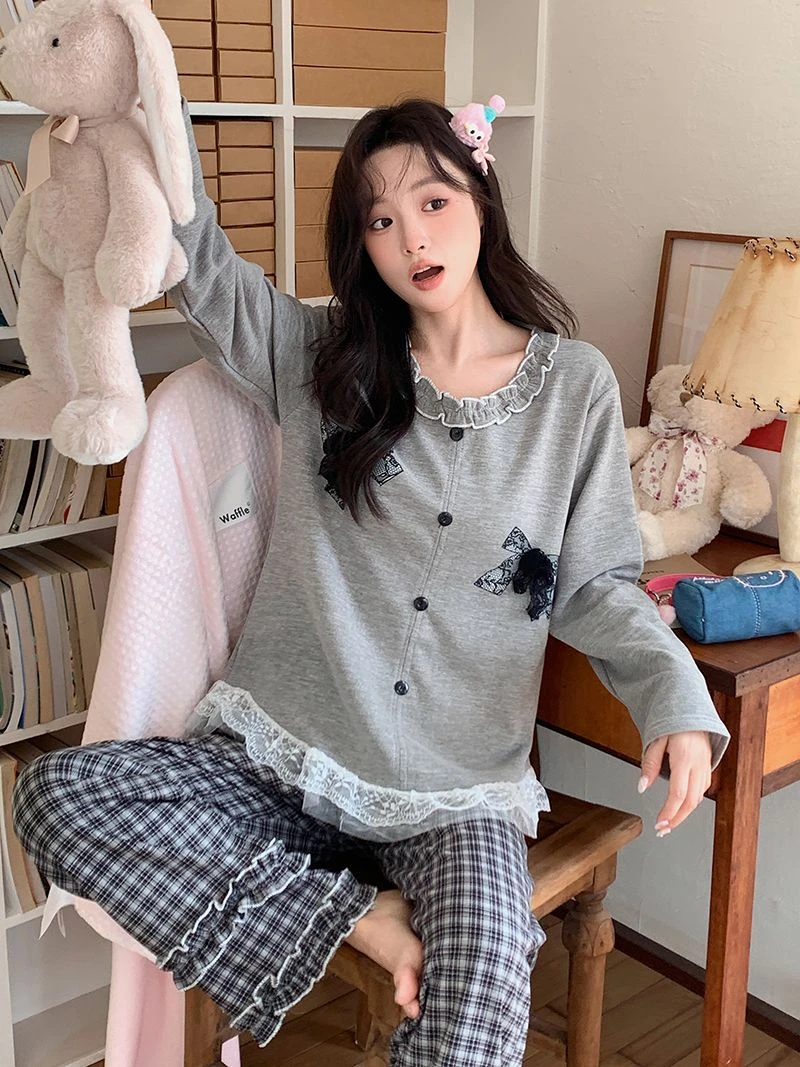 秋冬2025新款阳离子睡衣女高级感法式羊密绒保暖家居服