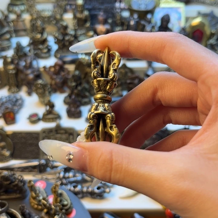 热***生泥塑闪价漏价一件