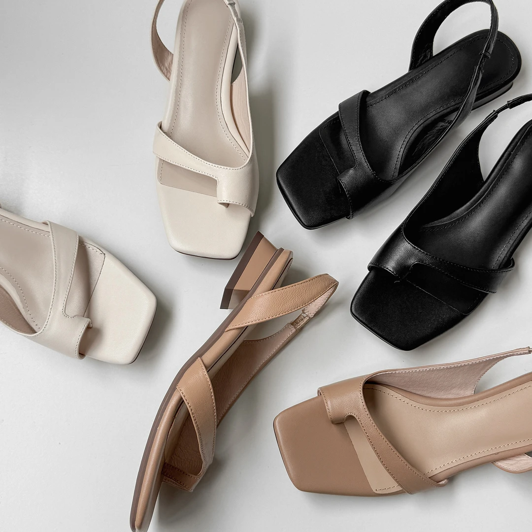 Sheriley77小众百搭时髦牛皮露趾凉鞋套趾法式女士一字式扣带