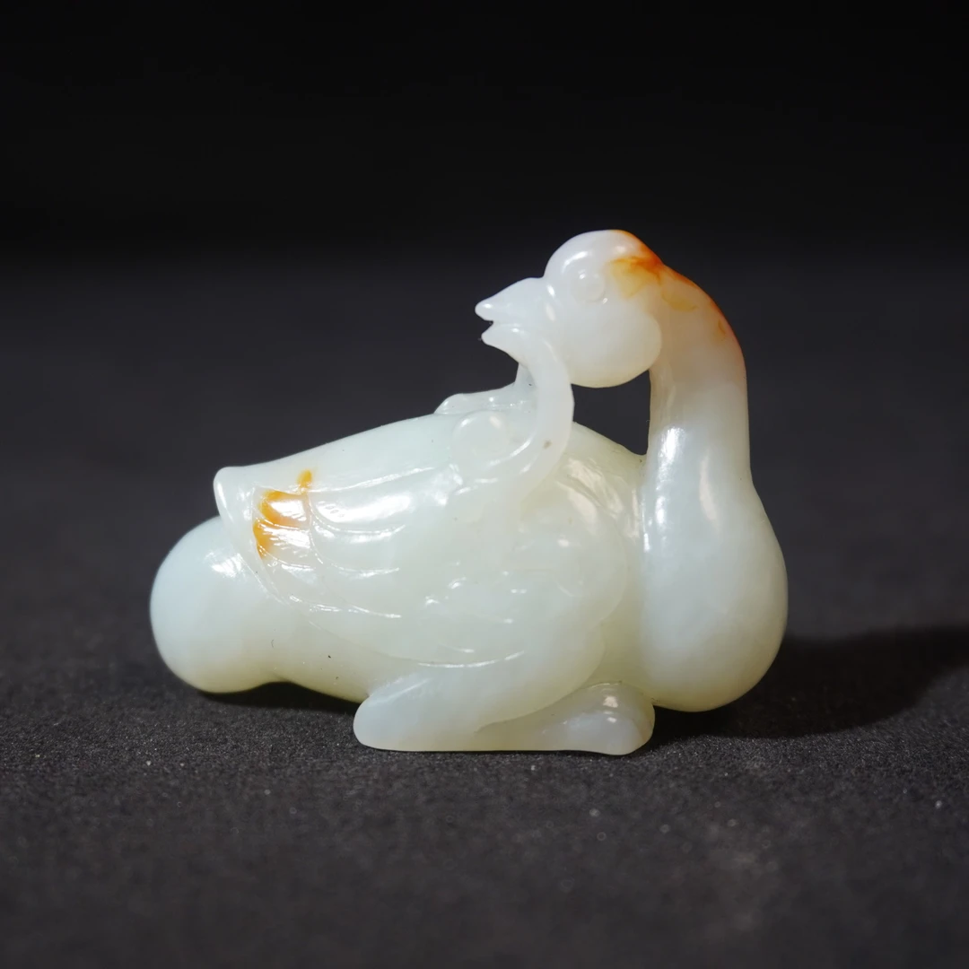 8NA47   清  和田玉鹅衔灵芝摆件