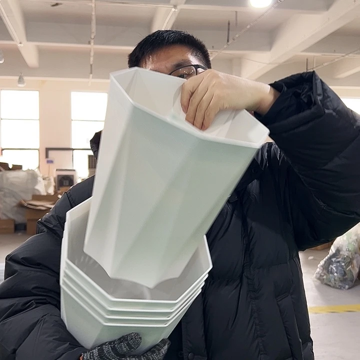 微瑕fc245口24高29白色无托4只