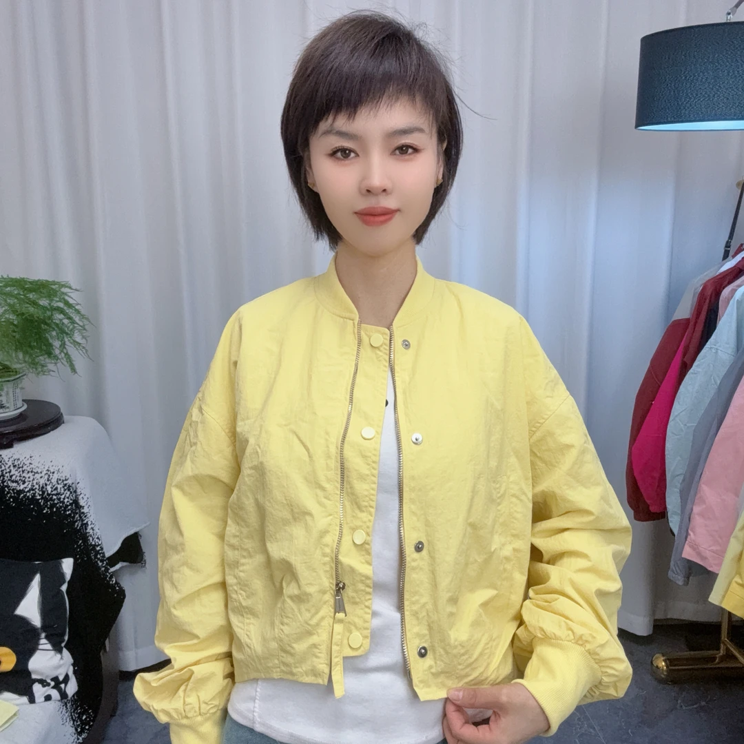 启月➕556春夏薄款字母简约轻薄百搭时尚减龄显瘦上衣