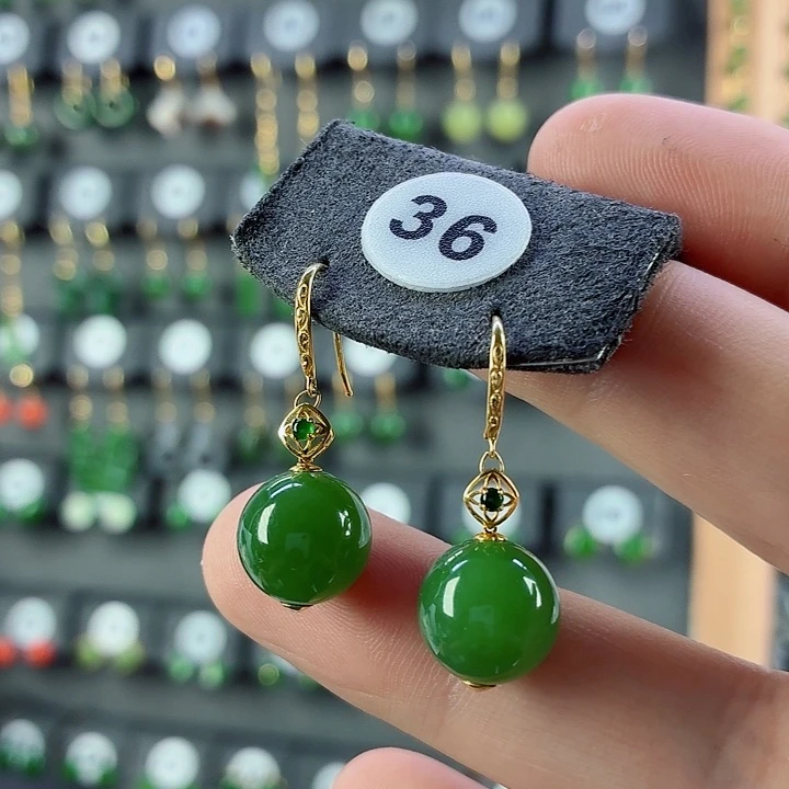 和田玉18K金镶嵌耳饰