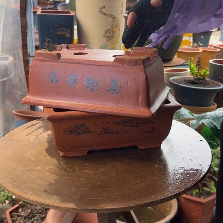 26-26红色马槽花盆花盆花盆