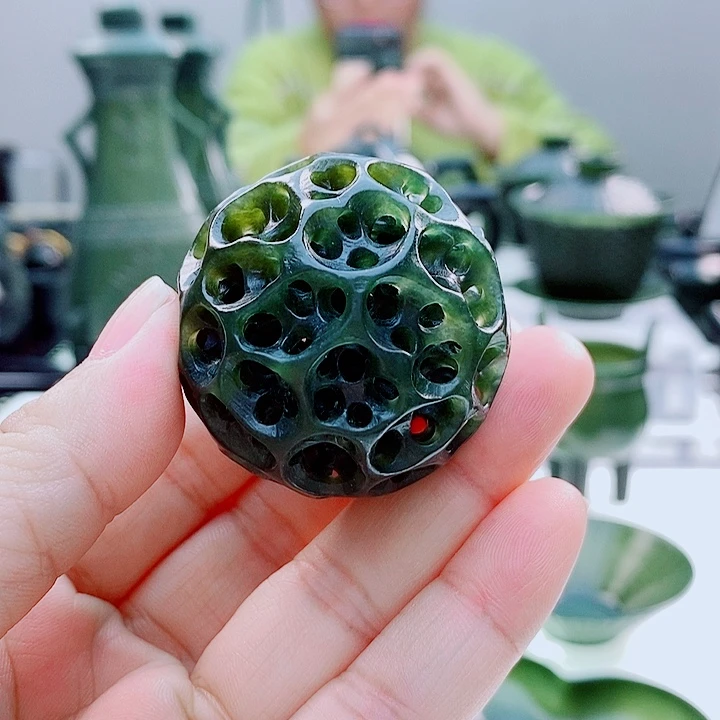 和田玉（青玉）未镶嵌把件