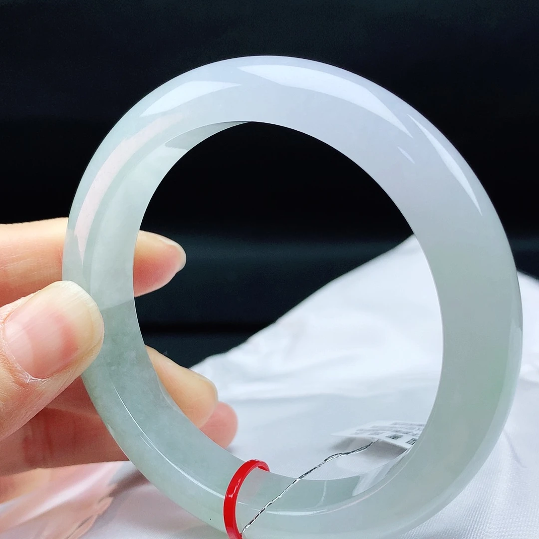 翡翠手镯未镶嵌58+圈