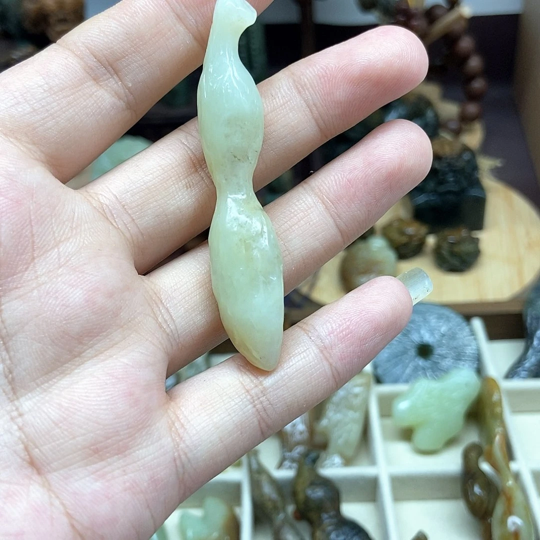 岫岩老玉（透闪石质玉）挂件未镶嵌汤*哥