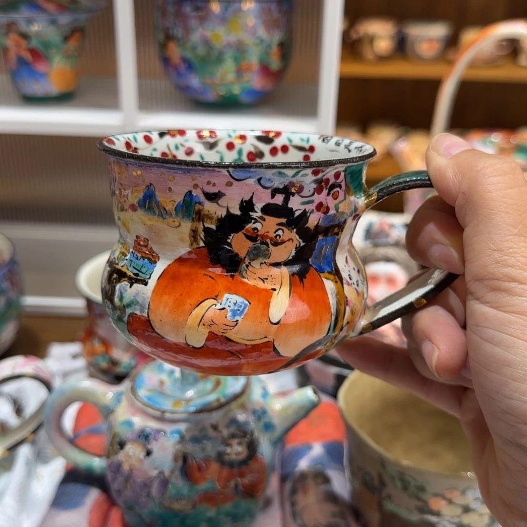 盖碗伊**画紫藤仕女图改马甲，改內绘猫猫脸