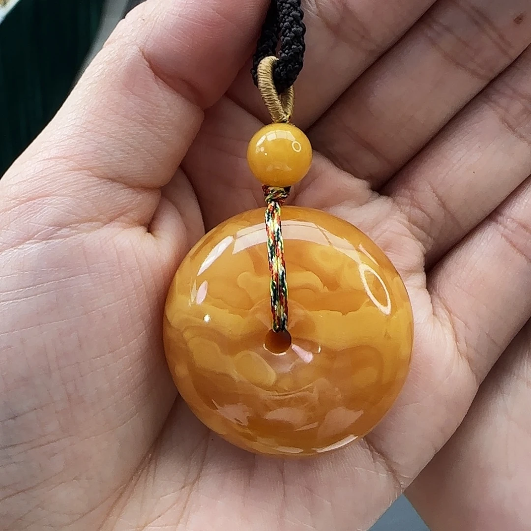 琥珀未镶嵌颈饰吊坠